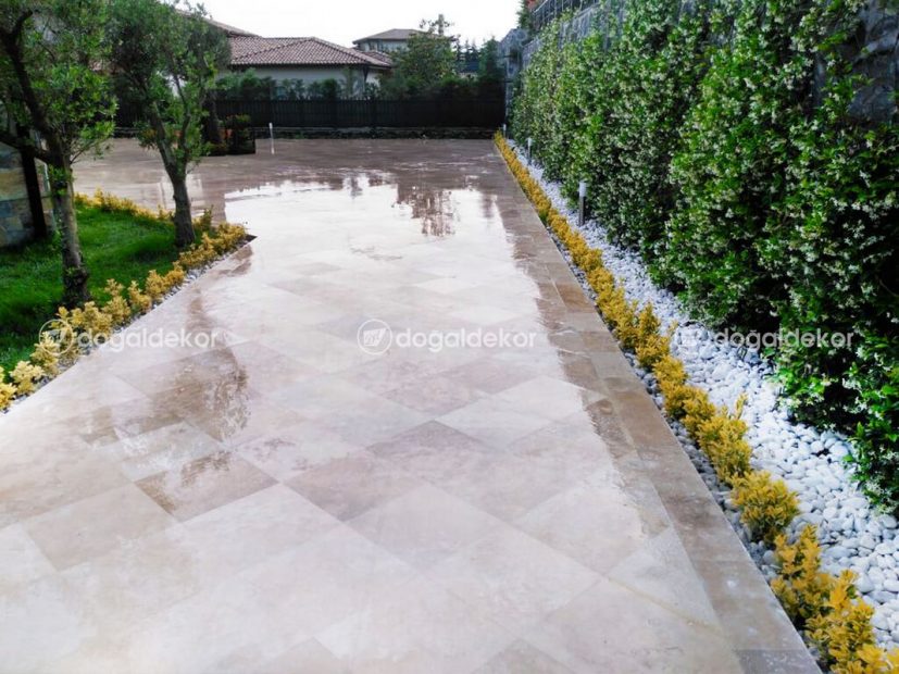 SİTE BAHÇESİ YER DÖŞEME - DİAGONAL SİSTEM 40X40 HONLU TRAVERTEN KARO 