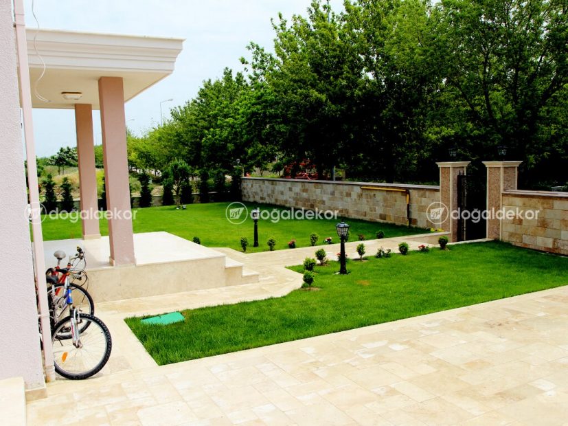 VİLLA BAHÇESİ PROJE - KARIŞIK TRAVERTEN YER DÖŞEME | 20X40 ZİNCİR KIRMA TRAVERTEN DUVAR KAPLAMA